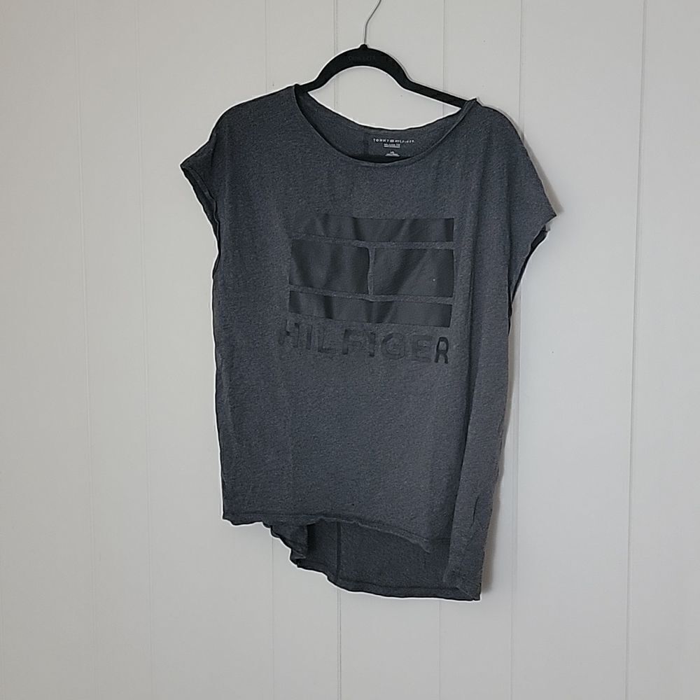 TH relaxed fit tee